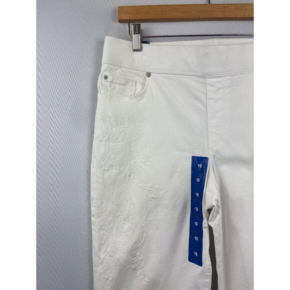 Women’s Gloria Vanderbilt Size 10 White Embroidered Capri Pants - Picture 2 of 5